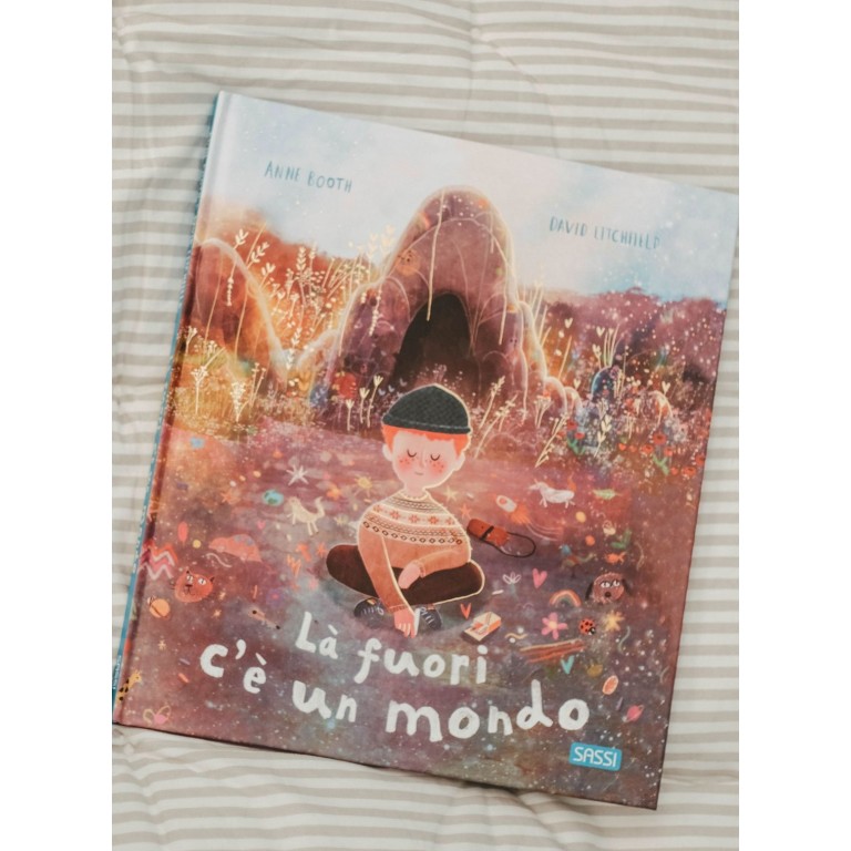 Là fuori c'è un mondo (Outlet)