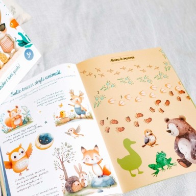 Stickers e attività. Il campeggio