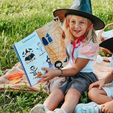 Sticker e attività. Halloween