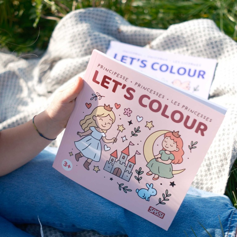 Let's colour. Princesses