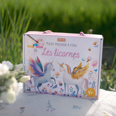 Puzzle magique à l'eau. Les licornes
