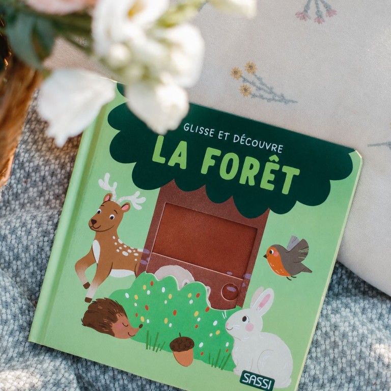 Glisse et découvre. La forêt